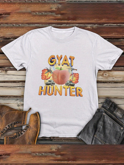 Men's "GYAT HUNTER" Graphic Tee - Casual Polyester Short-Sleeve T-Shirt with Colorful Summer Vibes Print, Round Neck - Perfect for Outdoor Adventures