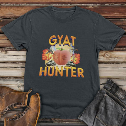 Men's "GYAT HUNTER" Graphic Tee - Casual Polyester Short-Sleeve T-Shirt with Colorful Summer Vibes Print, Round Neck - Perfect for Outdoor Adventures